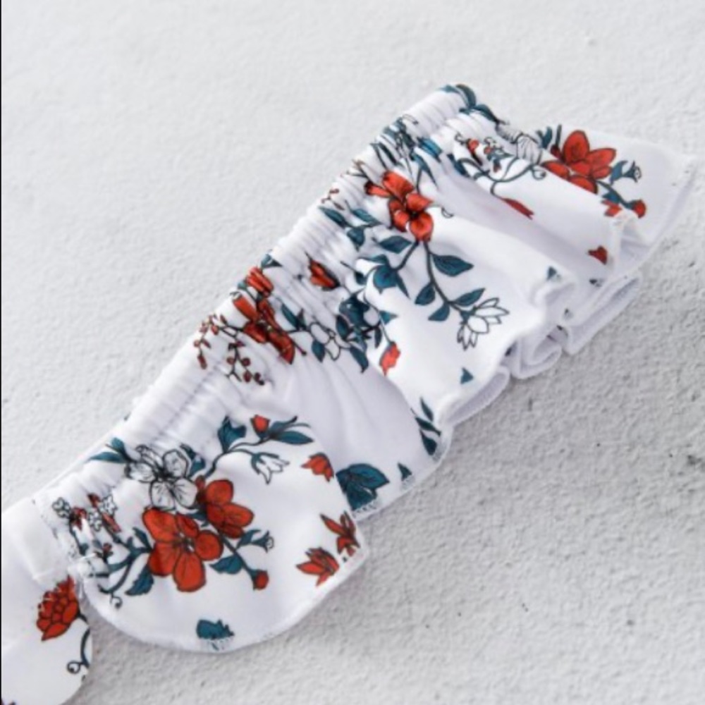 Floral Ruffle bikini - Picture 3 of 3